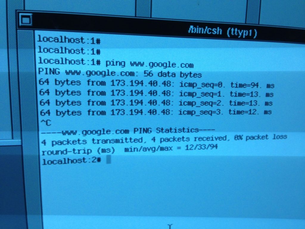 Ping du site «www.google.ch» depuis le NeXT Computer du Musée Bolo