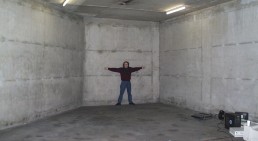 First storage room in February 1999. It's empty!
