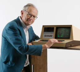 Jean-Daniel Nicoud, professeur honoraire EPFL, membre fondateur du Musée Bolo et membre d'honneur de l'association Les Amis du Musée Bolo